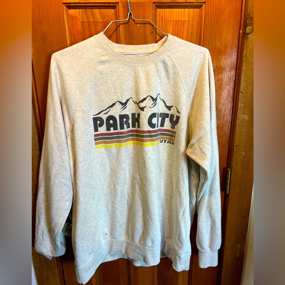 No brand really comfy sweater!